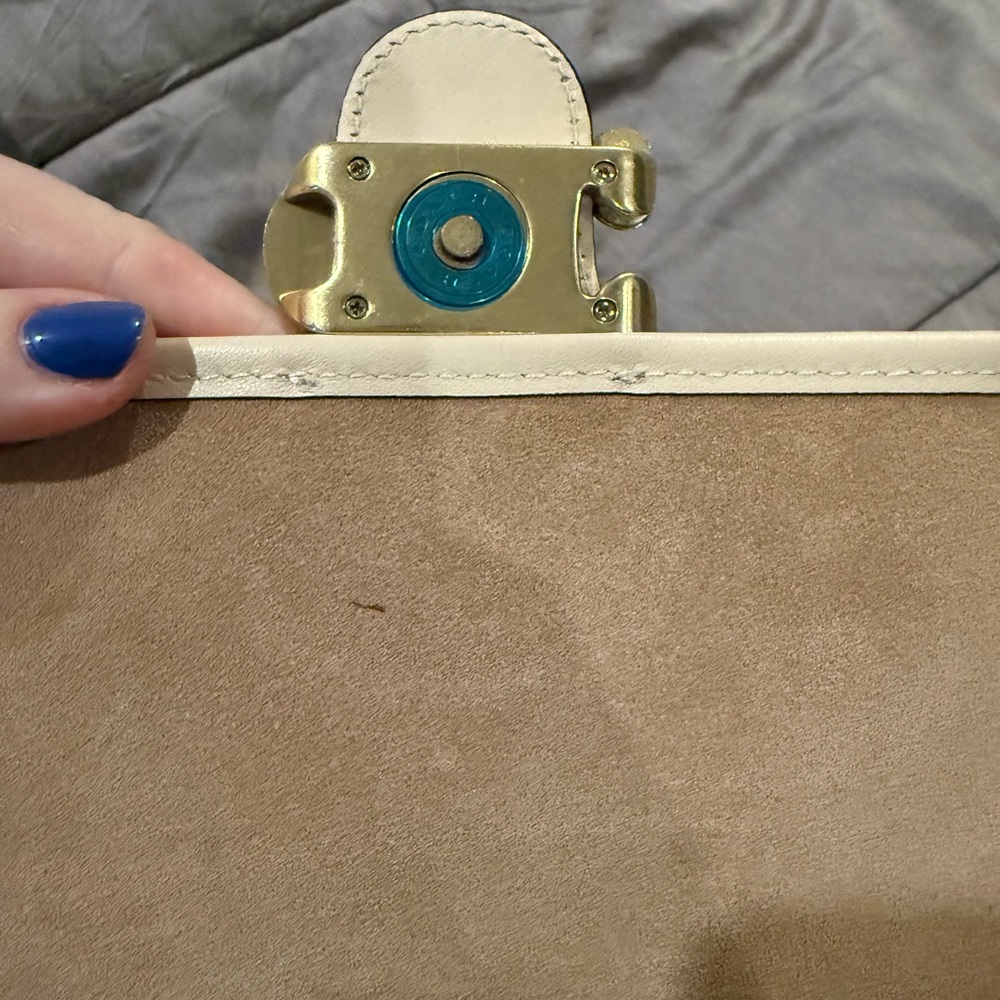 Coach Tabby Cream Leather Bag - Picture 10 of 11